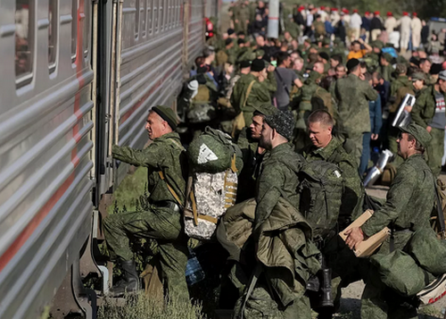 Росія кидає на війну новобранців із дитячих колоній: ексклюзивне фото ЗМІ Росія кидає на війну новобранців із дитячих колоній: ексклюзивне фото ЗМІ